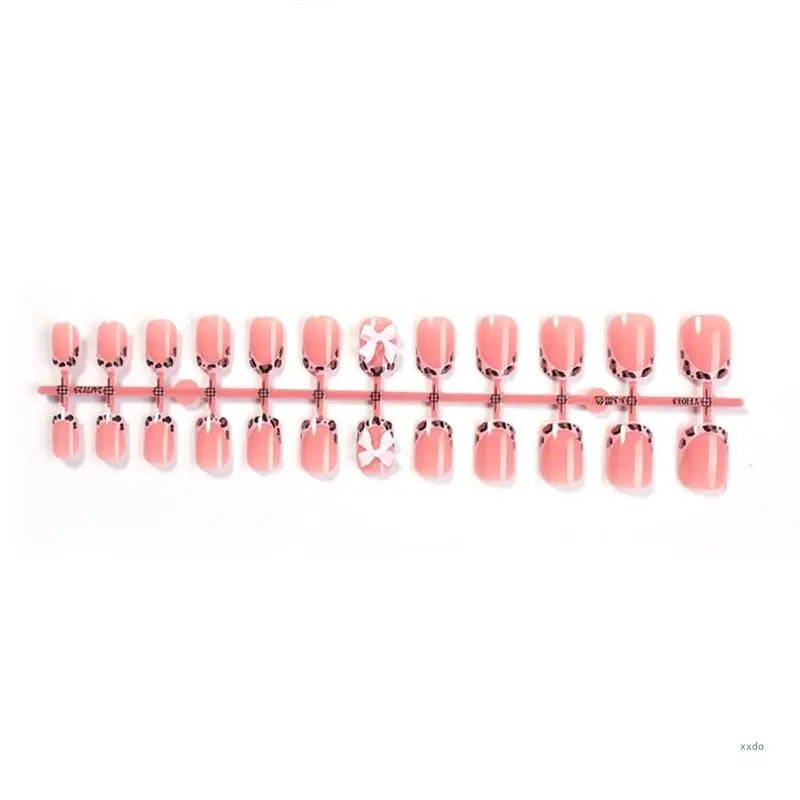 Lovely Bows Artificial Leopard French Tip False Nails