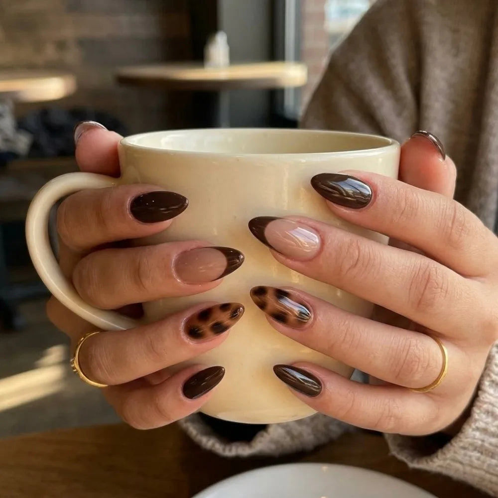 24pcs Nude Almond False Nails